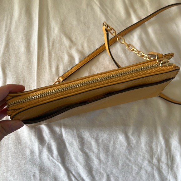 Tory Burch Marigold Crossbody - Picture 3 of 7